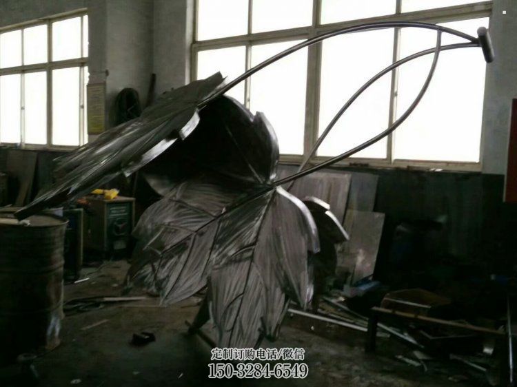 枫叶雕塑服务商,喷泉雕塑,不锈钢枫叶雕塑订做厂家 枫叶雕塑服务商,喷泉雕塑,不锈钢枫叶雕塑订做厂家